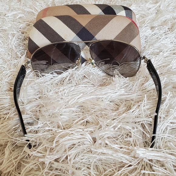 BURBERRY aviator sunglasses